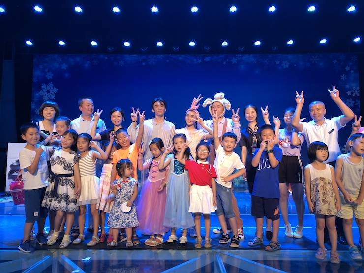 彩乐园献给孩子的音乐启蒙课|儿童剧《七耳兔寻找乐器之王》巡演·绵阳站成功举办