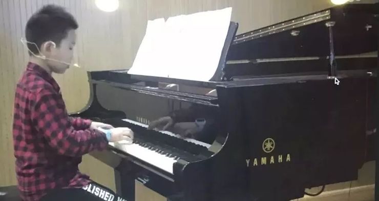 彩乐园特邀艺术家白志娴
