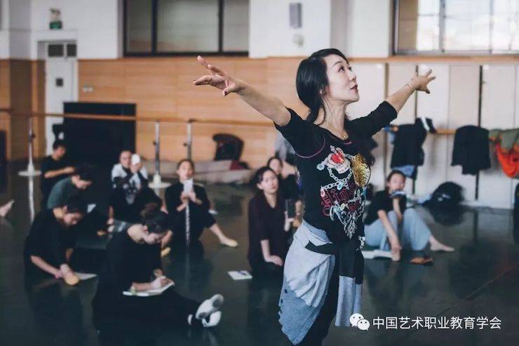 彩乐园跨界钢琴及彩乐园舞蹈教育课件助力“CEFA艺术教育高级人才研修班——中国古典舞身韵课”