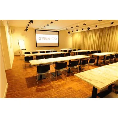 Cinecitta电影院——600万欧元翻新工程中的彩乐园CIS产品
